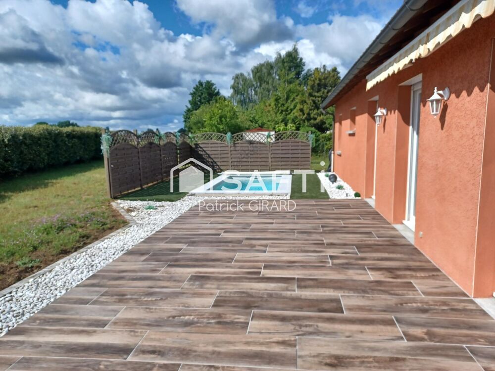 Maison disponible de suite en parfait état ,aucun travaux de rénovation à prévoir.