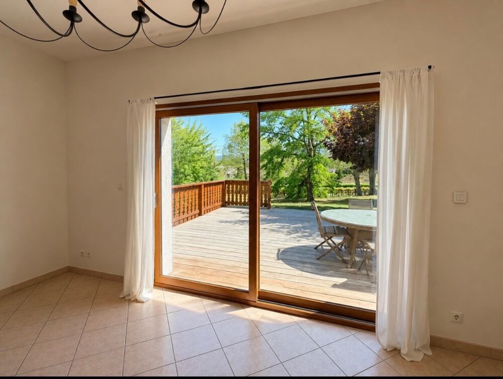 Vente Maison Propriété familiale à St-Sulpice - 540 m² utiles Saint-sulpice