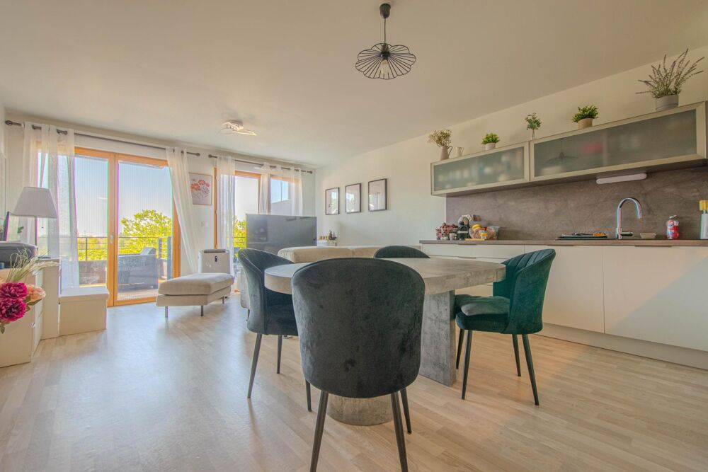 Vente Appartement APPARTEMENT 3 CHAMBRES, 2 PARKINGS, 2 TERRASSES Floirac