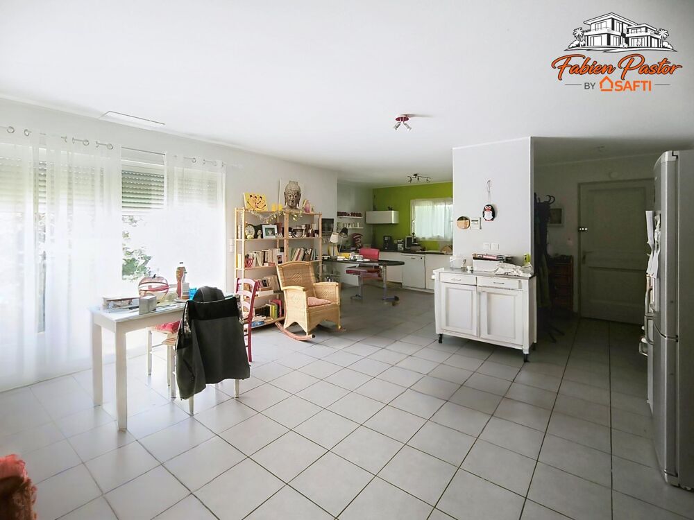 Maison traditionnelle plain-pied, 4 pièces, 106 m²