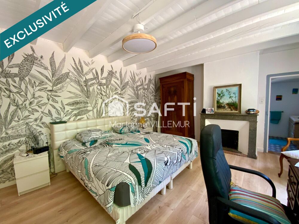 Maison en pierre rénovée et gîte, sur un terrain de 7824 m² avec piscine