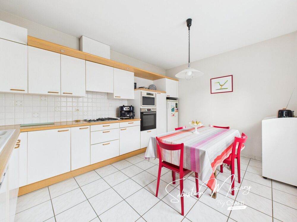 Vente Maison Maison familiale avec T2 indépendant, jardin et garage – Chartronsd Bordeaux