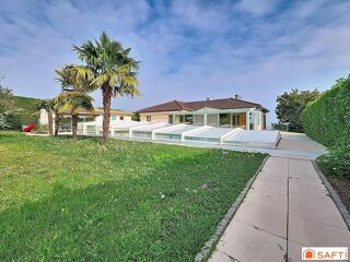  Maison  vendre 9 pices 250 m