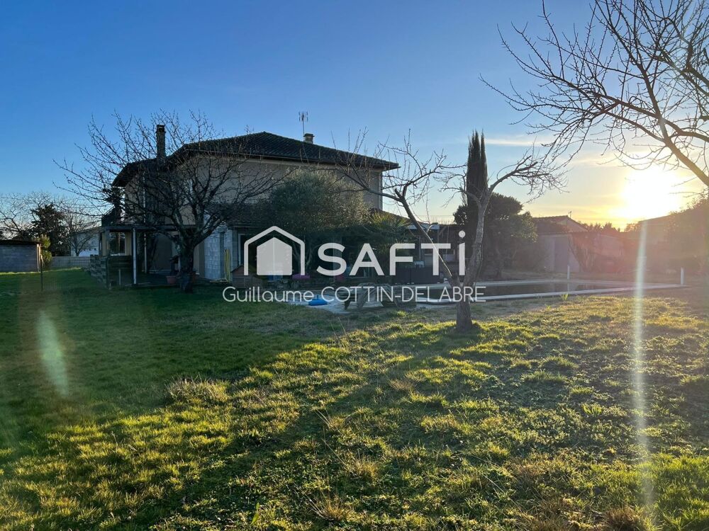 Maison rénovée 242 m² Terrain 2 254 m² Piscine