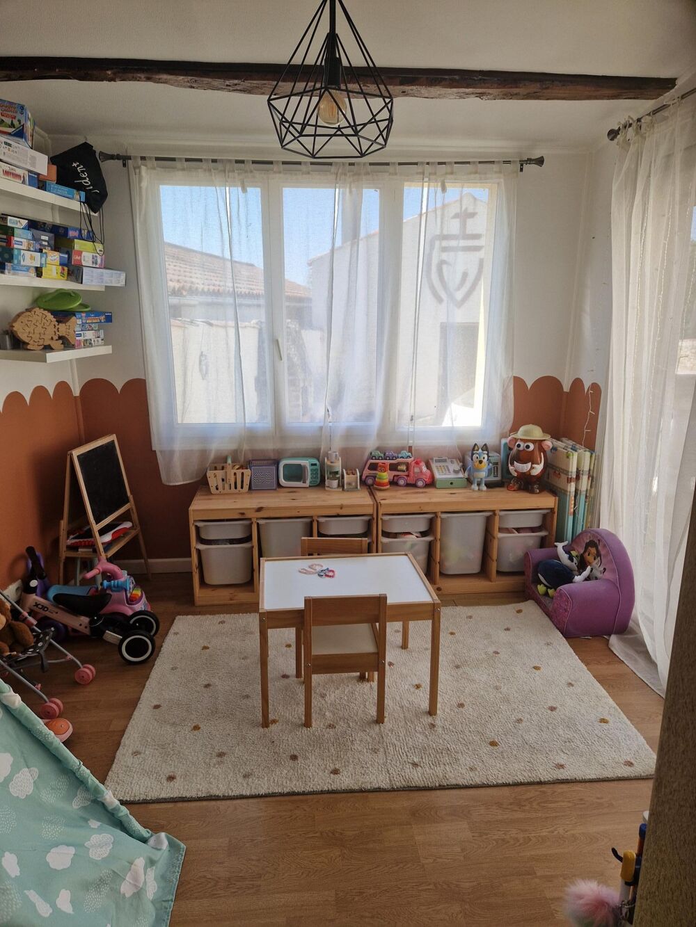 GRANDE MAISON FAMILIALE AVEC SES DEPENDANCES