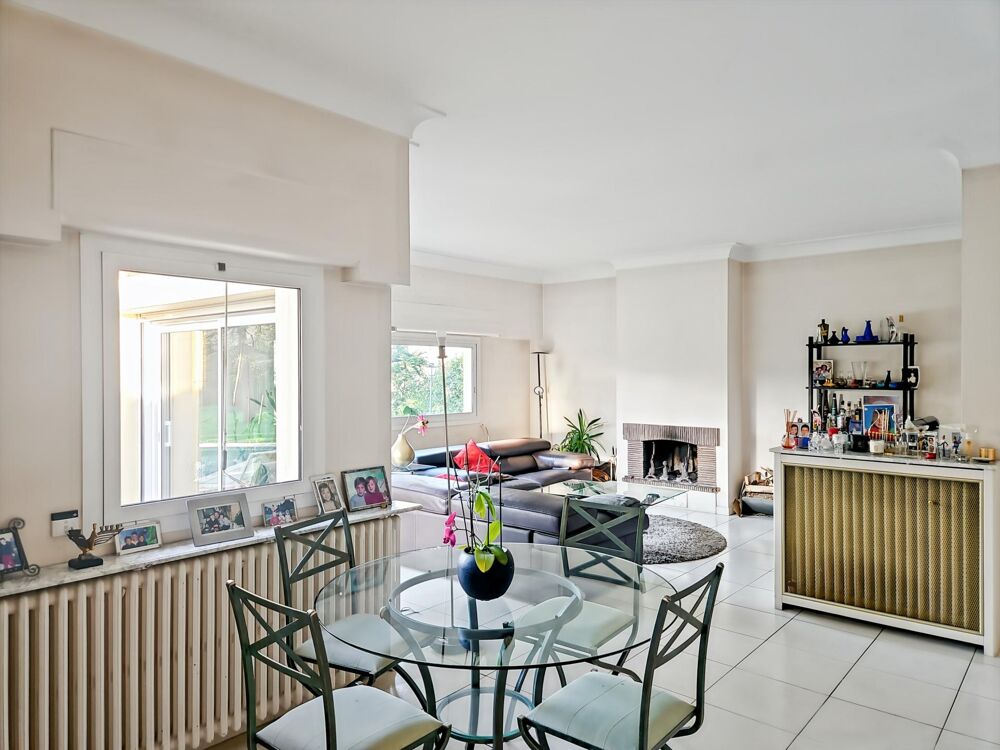 Maison 204 m² rénovée, au calme, proche centre
