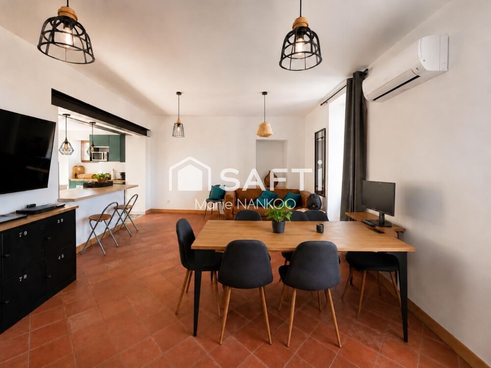 Maison de village rénovée avec piscine, terrasse sans vis-à-vis et prestations de qualité  10 Mins de Carcassonne