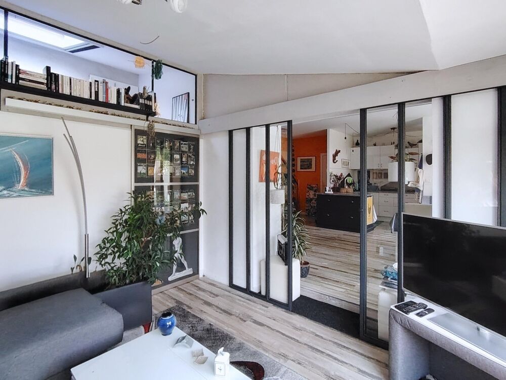 Vente Appartement Duplex 2 chambres, 1 mezzanine, jardin et piscine Saintes