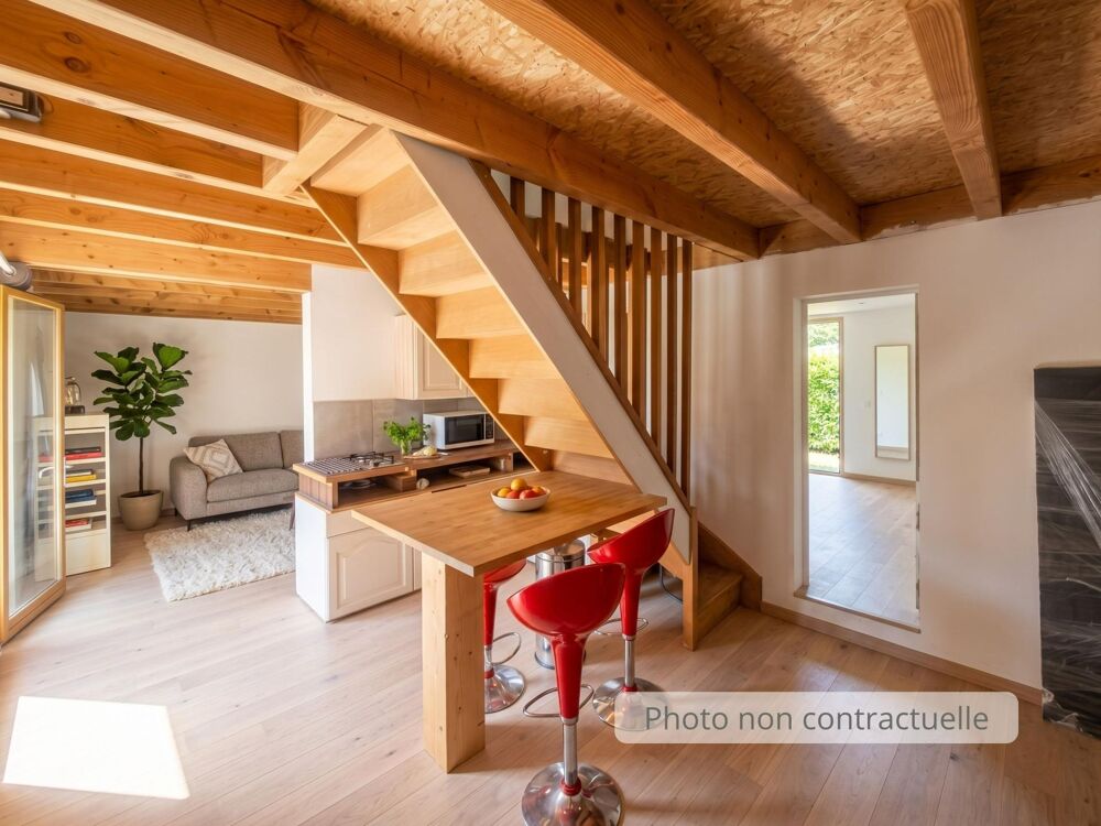 Maison de 100 m² - terrain de 1 300 m²
