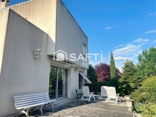  Maison � vendre 6 pi�ces 212 m�