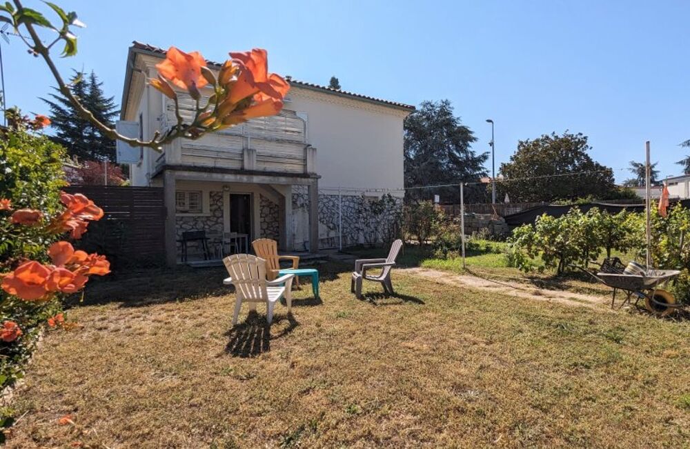 Maison proche de toutes commodités