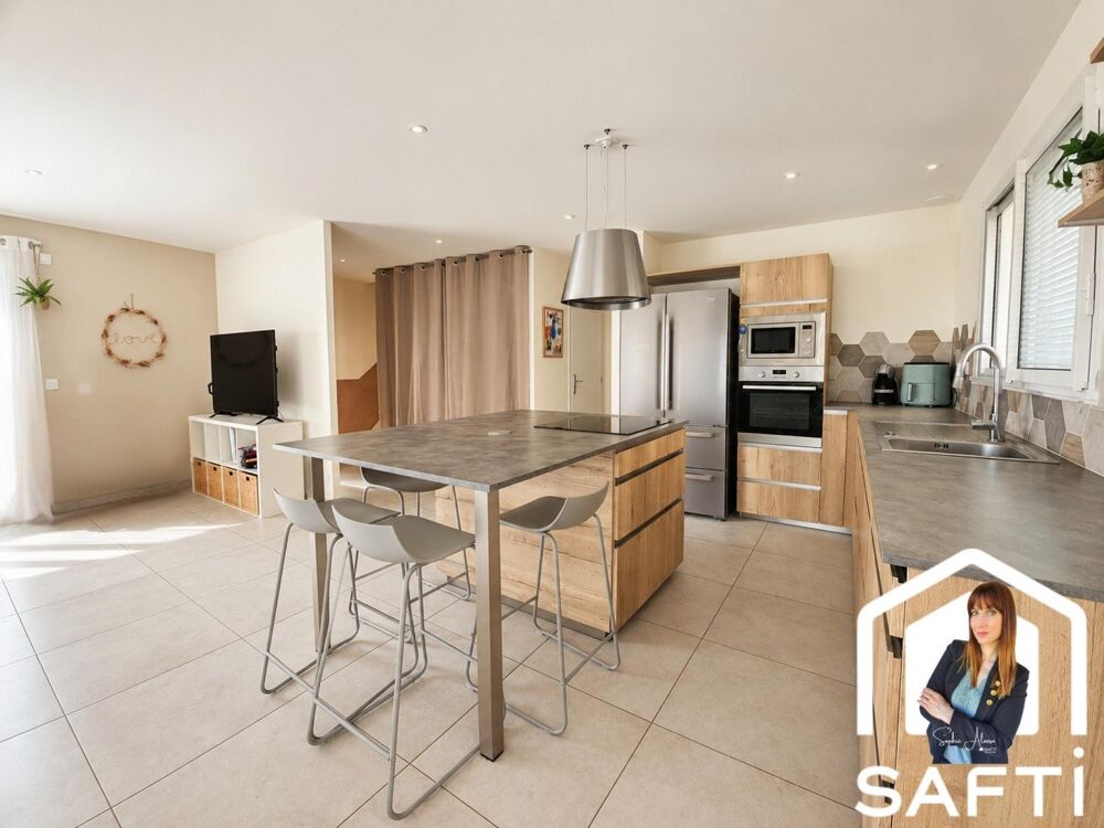 Maison 6 pièces 123 m² · à Murinais · 123 m² · 275 000 €