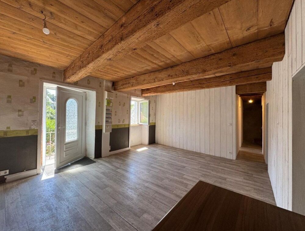 ANCIENNE FERME DE CARACTÈRE - LAQUEUILLE