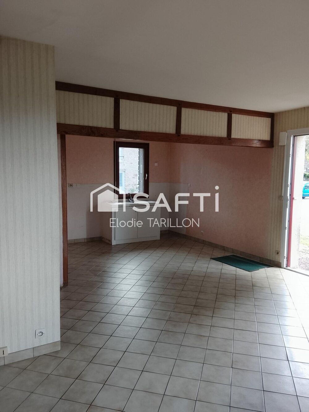 Vente Immeuble IMMEUBLE IDEALEMENT PLACE A SAISIR Domfront en poiraie