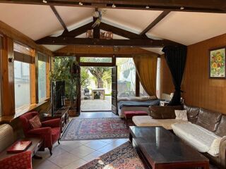  Maison à vendre 11 pièces 242 m²