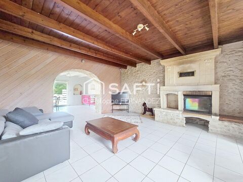   Maison en pierre, 8 chambres et tr�s grand terrain Maison - 9 pi�ce(s) - 268 m�
