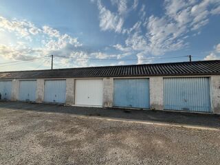  Parking / Garage à vendre 