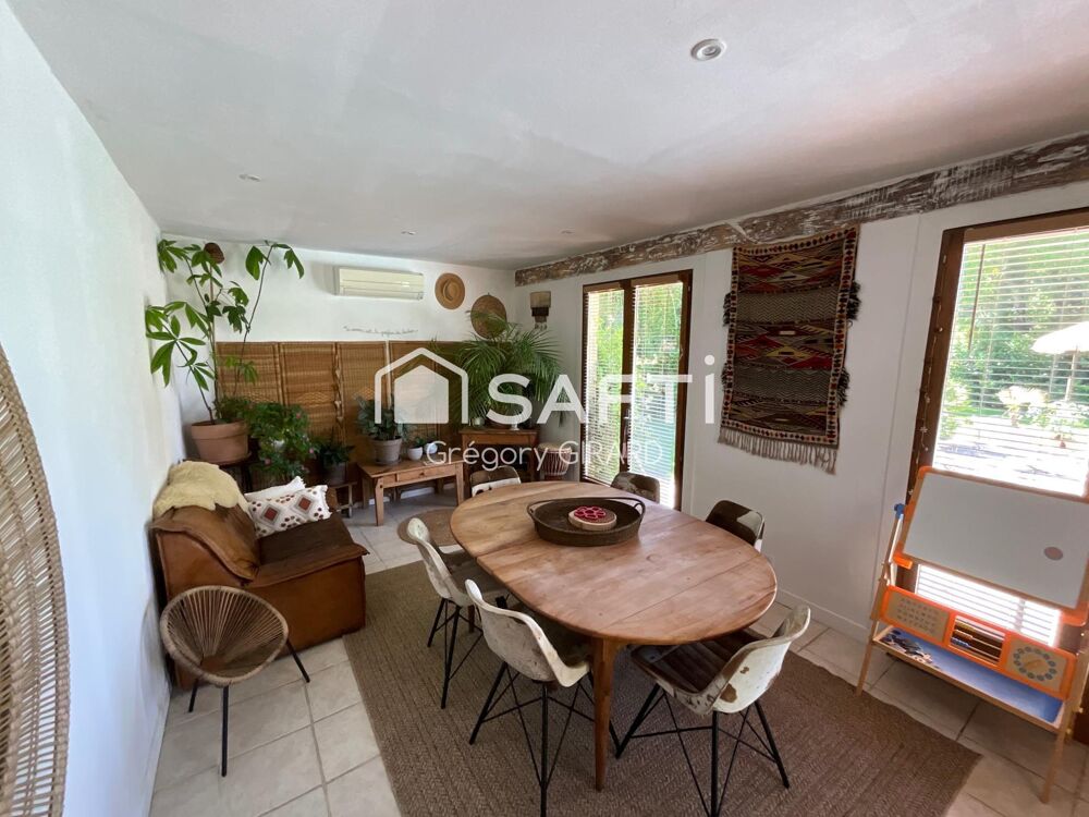 Vente Maison Maison pleine de charme sans vis à vis avec un terrain attenant de 7740 mètres. Vions