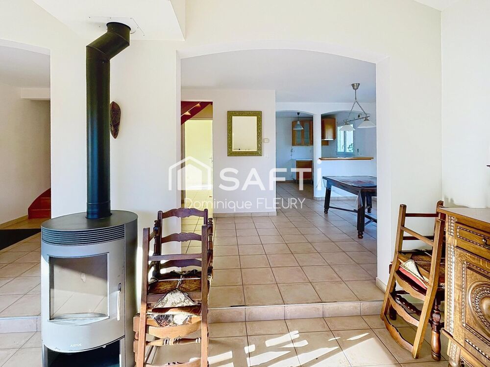 Vente Maison Maison de 155m² avec piscine chauffée. Villeneuve-en-retz