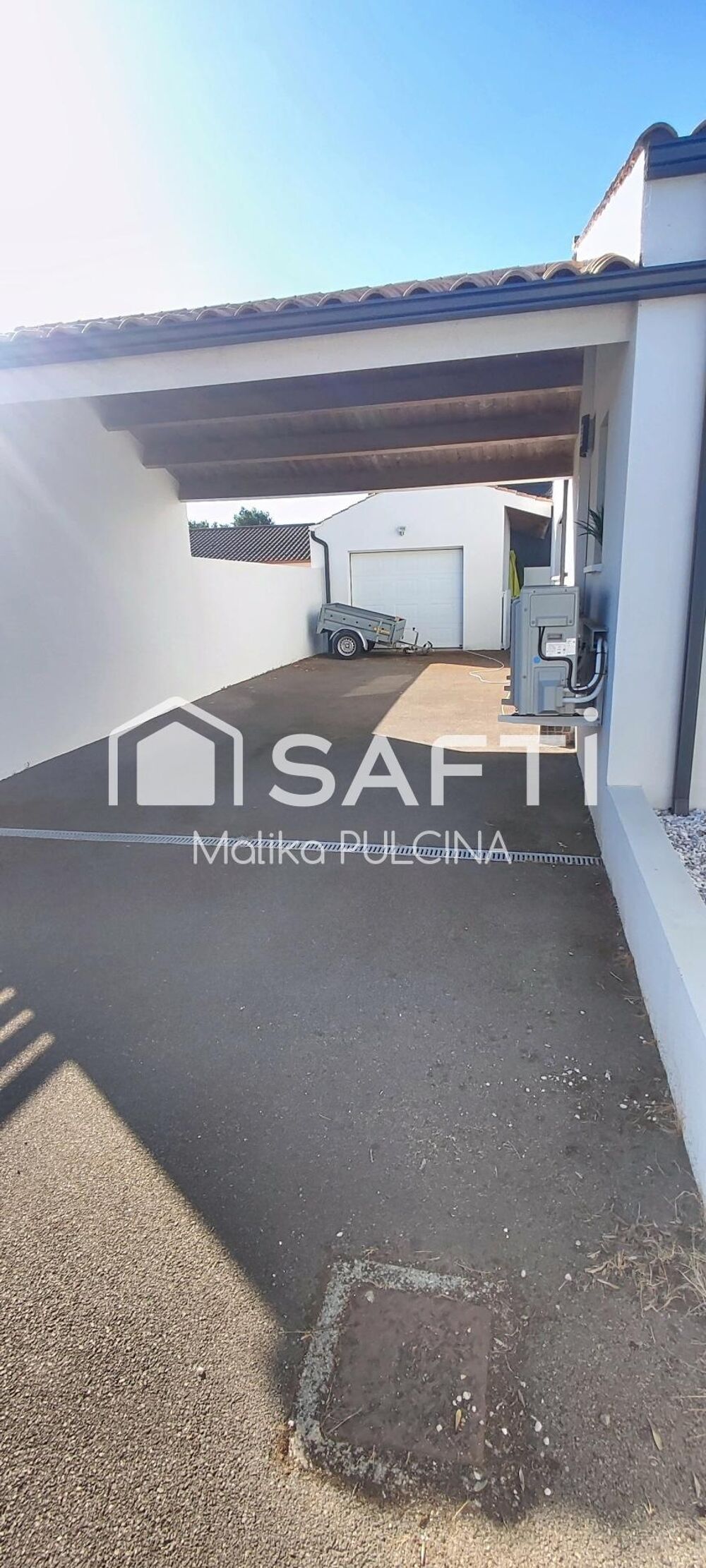 Vente Maison Plain-pied, piscine et beaux volumes Saint-mathurin