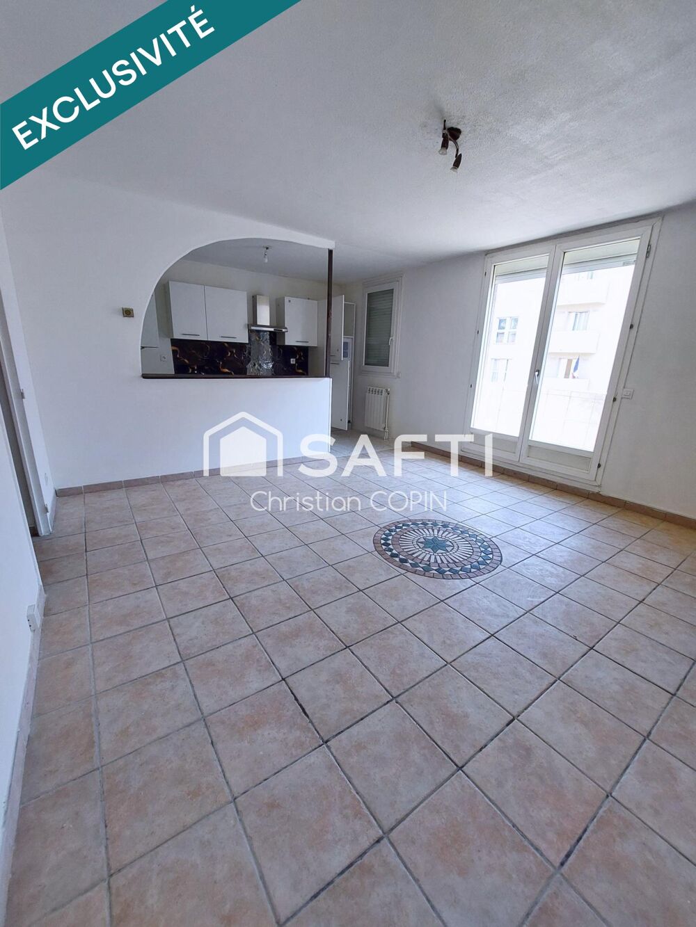 Vente Appartement APPARTEMENT T3 RÉNOVÉ  64m2+PLACES PARKINGS+CAVE Toulon