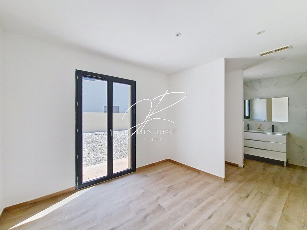 Villa T5 4 chambres 105 m² piscine et garage NEUF