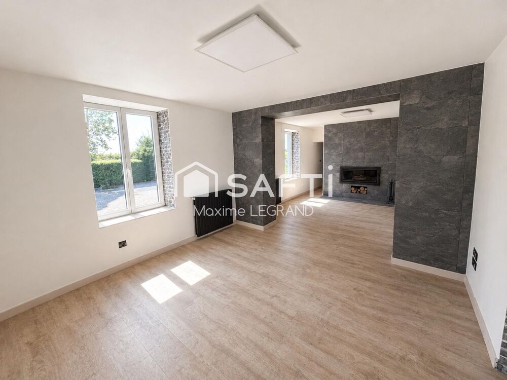 JOLIE MAISON AVEC ANNEXE LOISIRS.