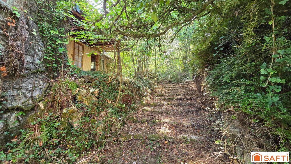 Vente Maison TERRAIN  3700 m² dont 3000 m² constructibles Coulommes-la-montagne