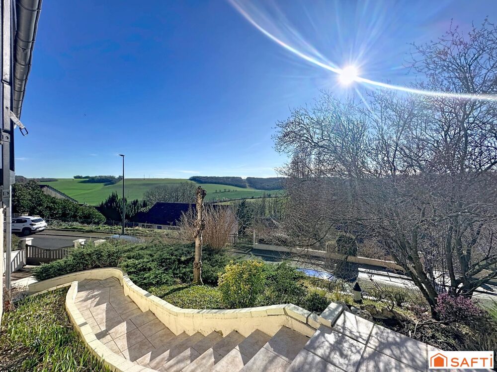 Pavillon familial vue imprenable sur la vallée