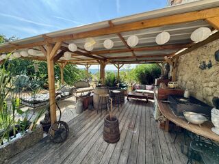  Maison à vendre 15 + pièces 358 m²