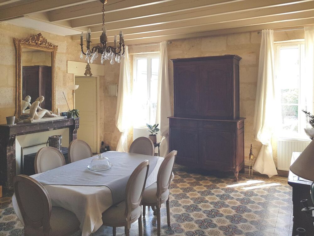 Vente Maison Propriété de caractère avec piscine chauffée Saint-andre-de-cubzac