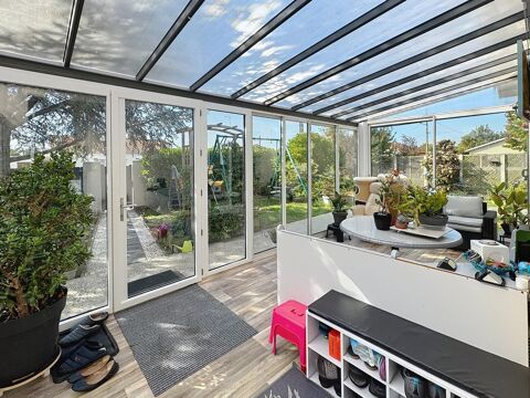   La maison id�ale pour profiter du bassin Maison - 4 pi�ce(s) - 107 m�