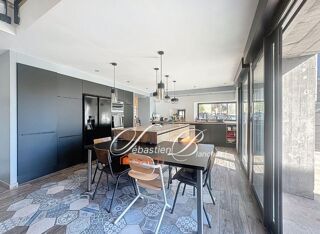  Maison � vendre 8 pi�ces 230 m�