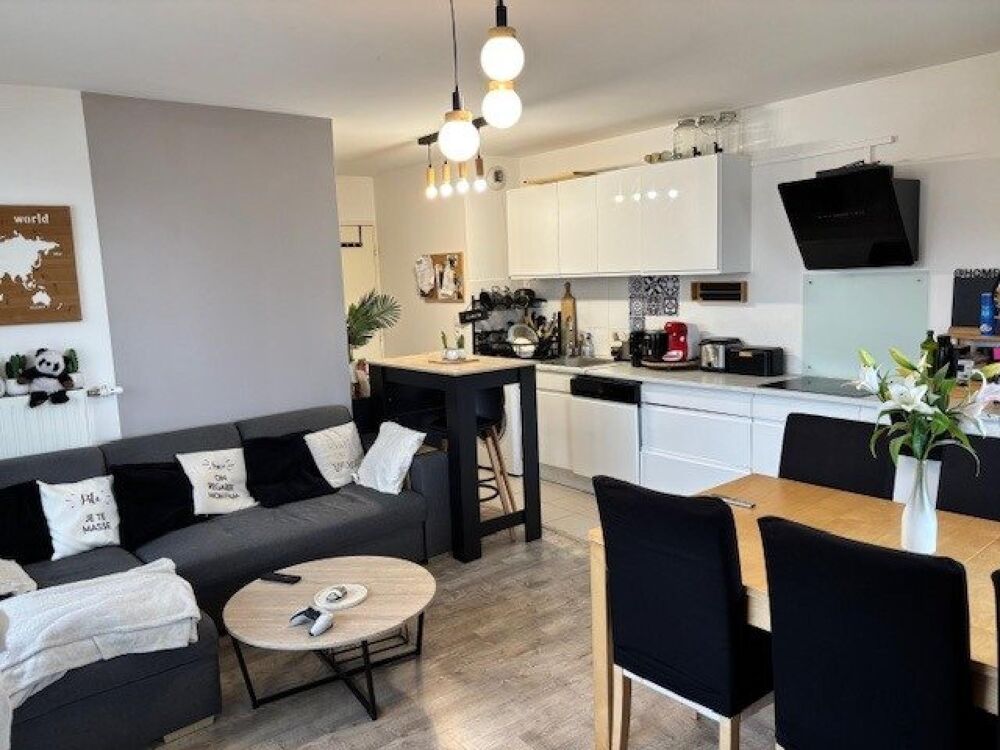 T4 moderne avec balcon et double parking