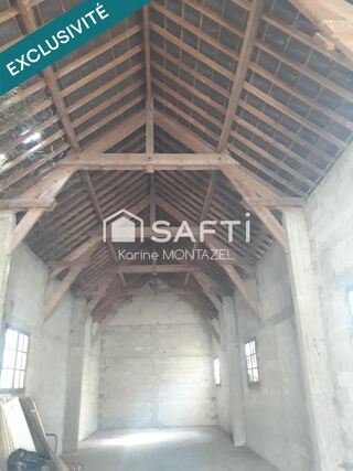  Immeuble à vendre 142 m²