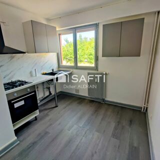  Appartement � vendre 4 pi�ces 77 m�