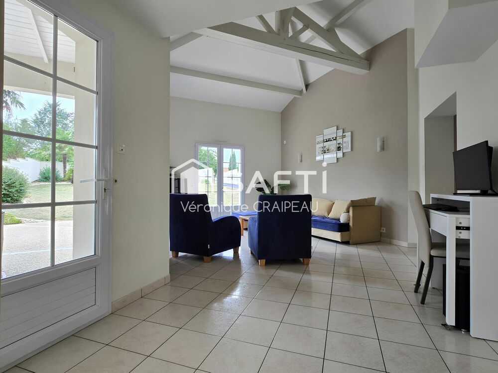 Vente Maison Jolie maison de 141m² avec mezzanine, 3 chambres, garages et studio de 24m² non attenant sur une parcelle de 2592m² Saint-martin-des-noyers