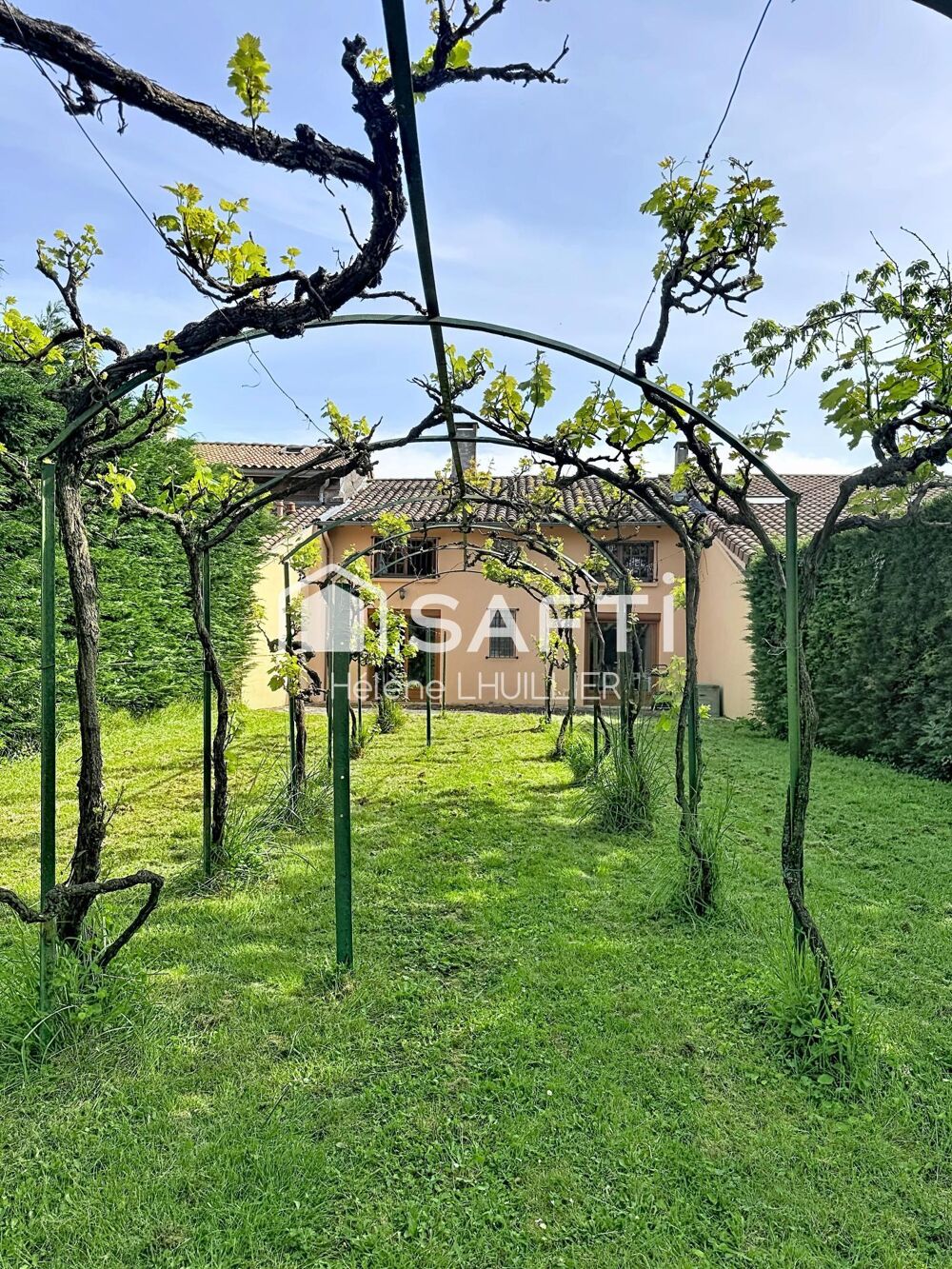 Maison de ville T5 de caractère  152 m²  Sainte-Foy-de-Peyrolières - Terrain de 439 m²