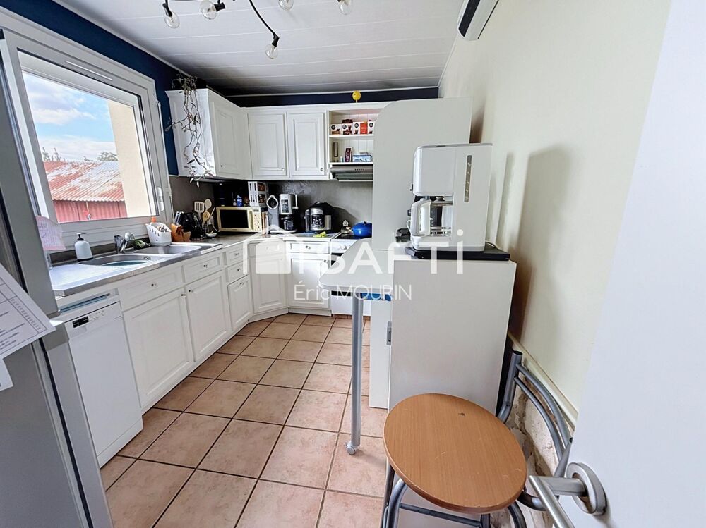 Vente Maison Jolie maison qui à été restaurée avec  un terrain attenant. Ombree d anjou