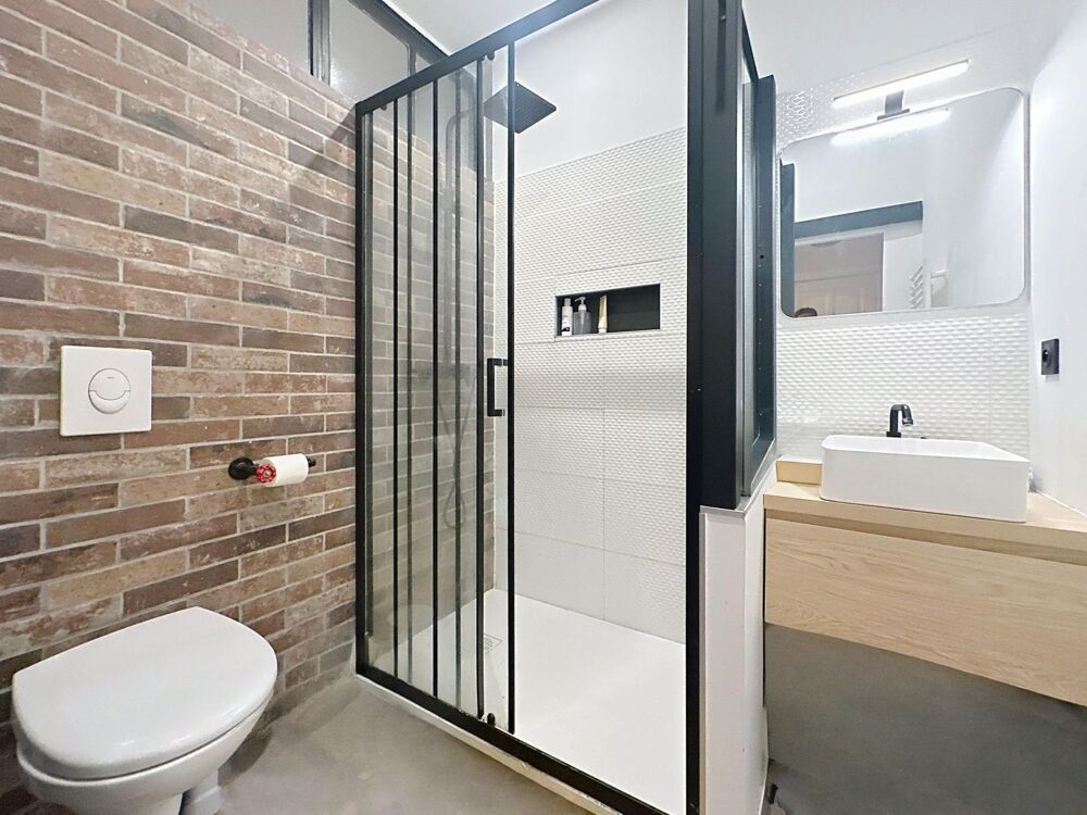Vente Appartement Appartement T2 au premier étage  en centre ville . Cahors