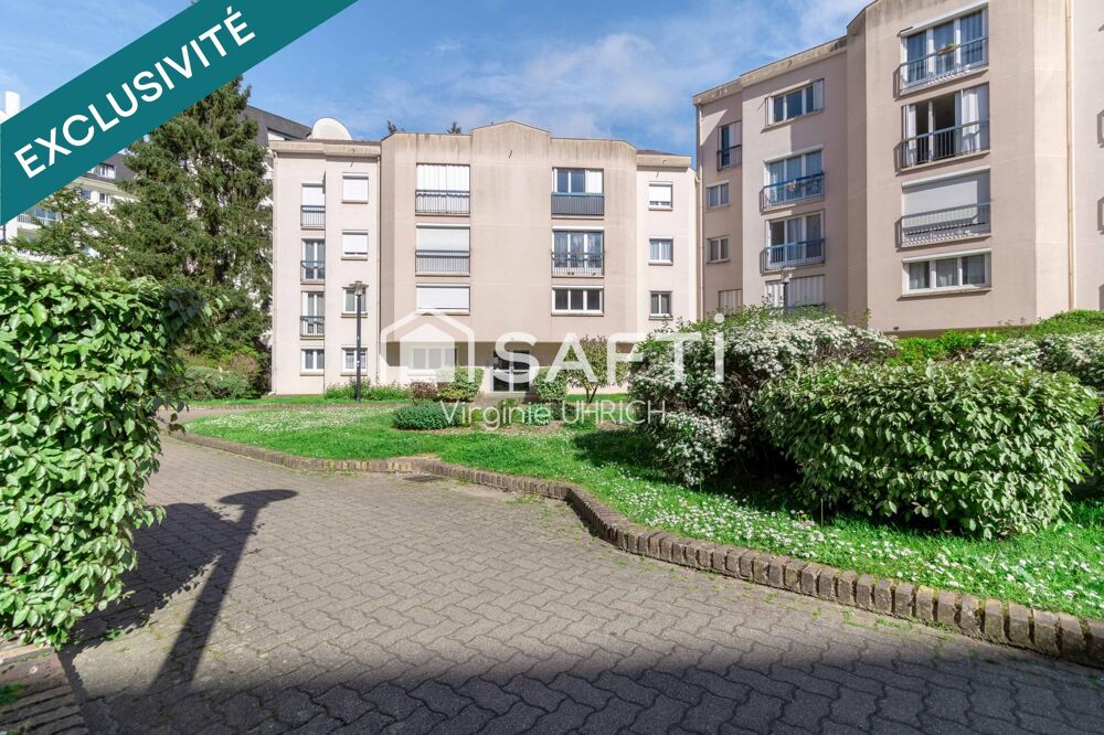 Vente Appartement STUDIO de charme, RÉNOVÉ, de 32m2, CARREZ, AVEC GRANDE CAVE, à Maurepas, en zone piétone, au calme et proche de toutes commodité Maurepas