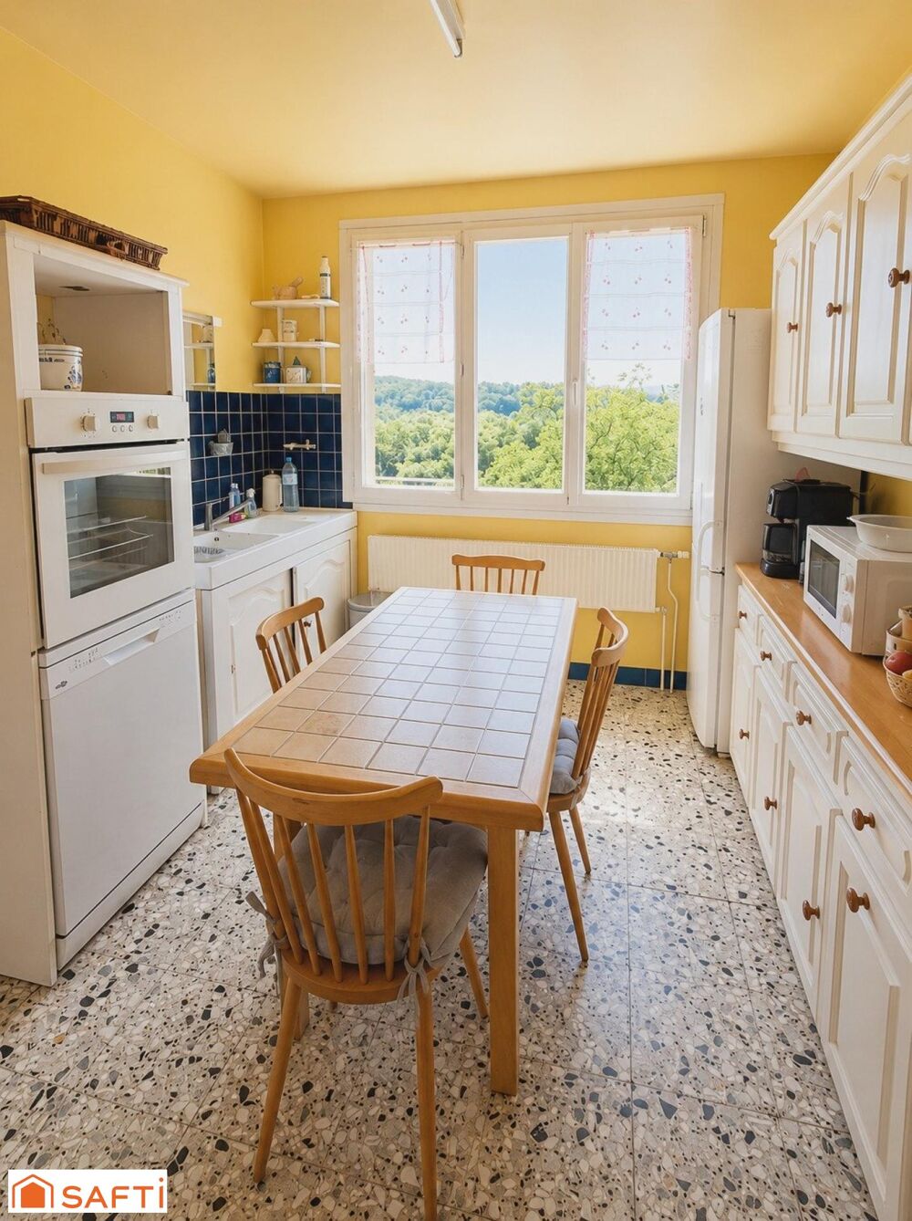 Maison individuelle de type 5, sur sous-sol total.