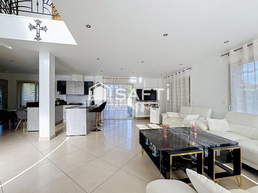 Vente Maison MAISON INDIVIDUELLE – 140 M² UTILES – 4 CHAMBRES – TERRAIN 900 M² – GRAND GARAGE 43 M² Vinantes