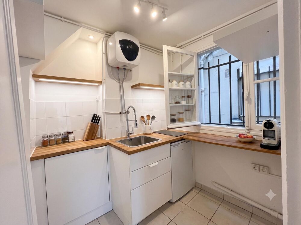 Vente Appartement T2/3 - au calme sur cour Paris 8
