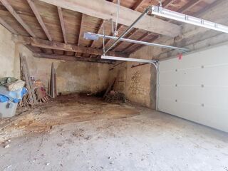  Parking / Garage à vendre 64 m²