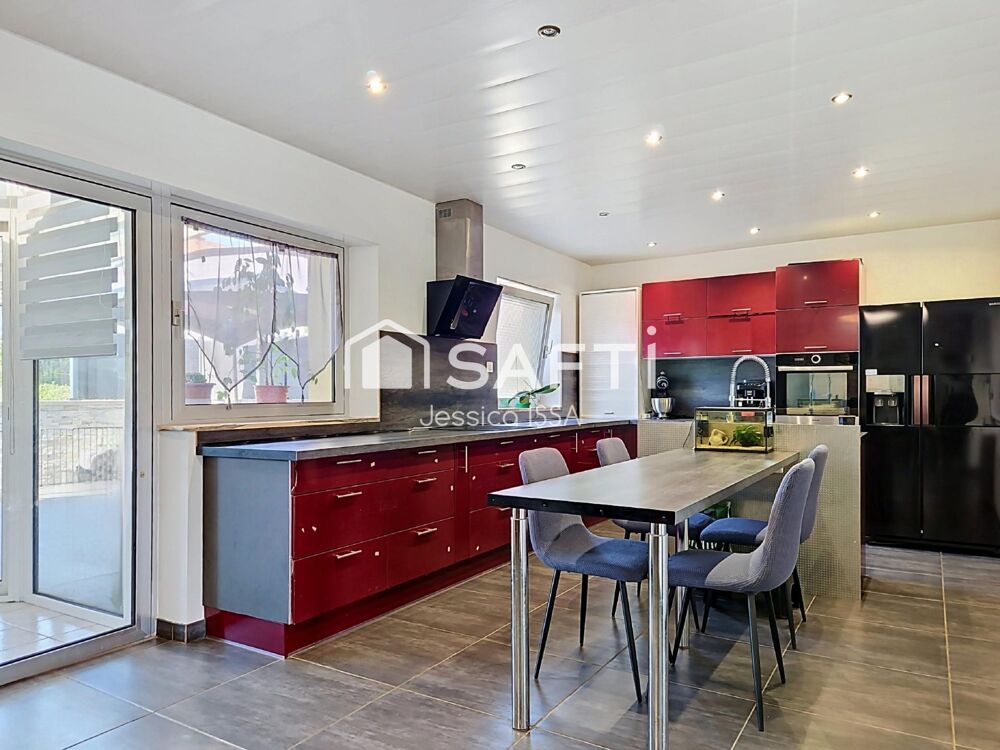 Vente Maison Maison familiale avec jardin et grand garage L' hopital
