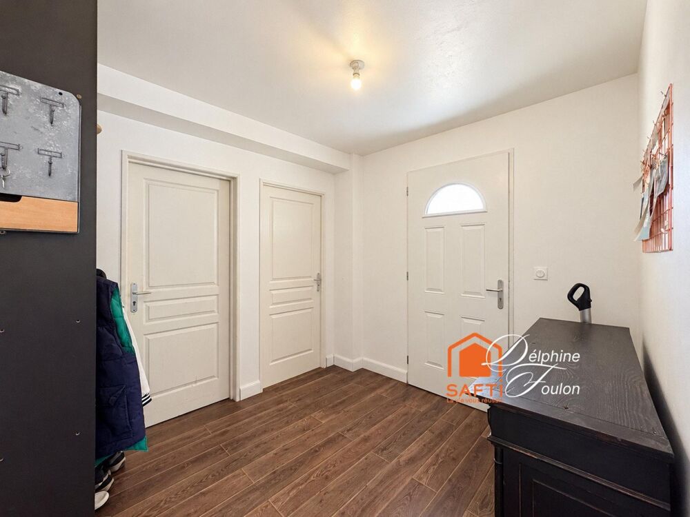 Vente Maison Belle maison familiale avec 4 chambres, grand garage et jardin Saint-andre-le-gaz