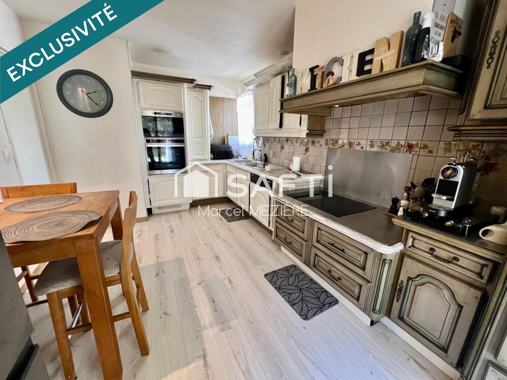Vente Maison T6 sur 3 niveaux;sous sol sur toute la surface,5 chambres,tout confort,climatisation,terrain de 1700m2 clos et plat.Très bonne i Rosoy