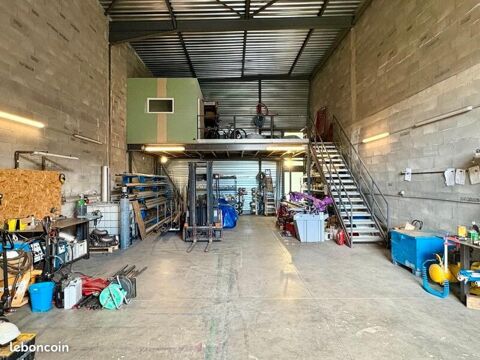   LOCAL D'ACTIVITE POUR ARTISAN ET PME ou STOCKAGE DIVERS 