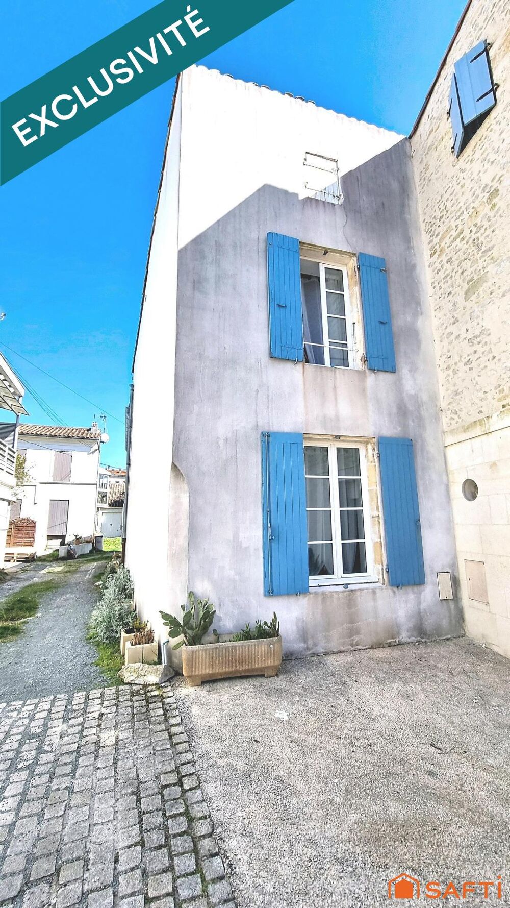 Tout à pied à Meschers-sur-Gironde  Maison de charme rénovée